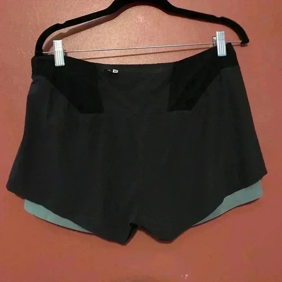 QC Running Shorts Women Size L - Picture 6 of 7
